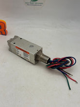 Load image into Gallery viewer, ITT Neo-Dyn 132P49C6 Adjustable Pressure Switch, 20-80PSIG (No Box)