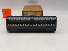 Load image into Gallery viewer, GE Fanuc IC670CHS001E I/O Base Terminal Block w/ Barrier Style Terminals (Open Box)