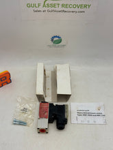Load image into Gallery viewer, Danfoss 061B110866 MBC 5100 Pressure Switch, 1-10 BAR (Used)
