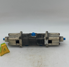 Load image into Gallery viewer, Rexroth R431008277 Type &#39;D&#39; Pilotair Pneumatic Directional Control Valve, 1/2&quot; (Used)