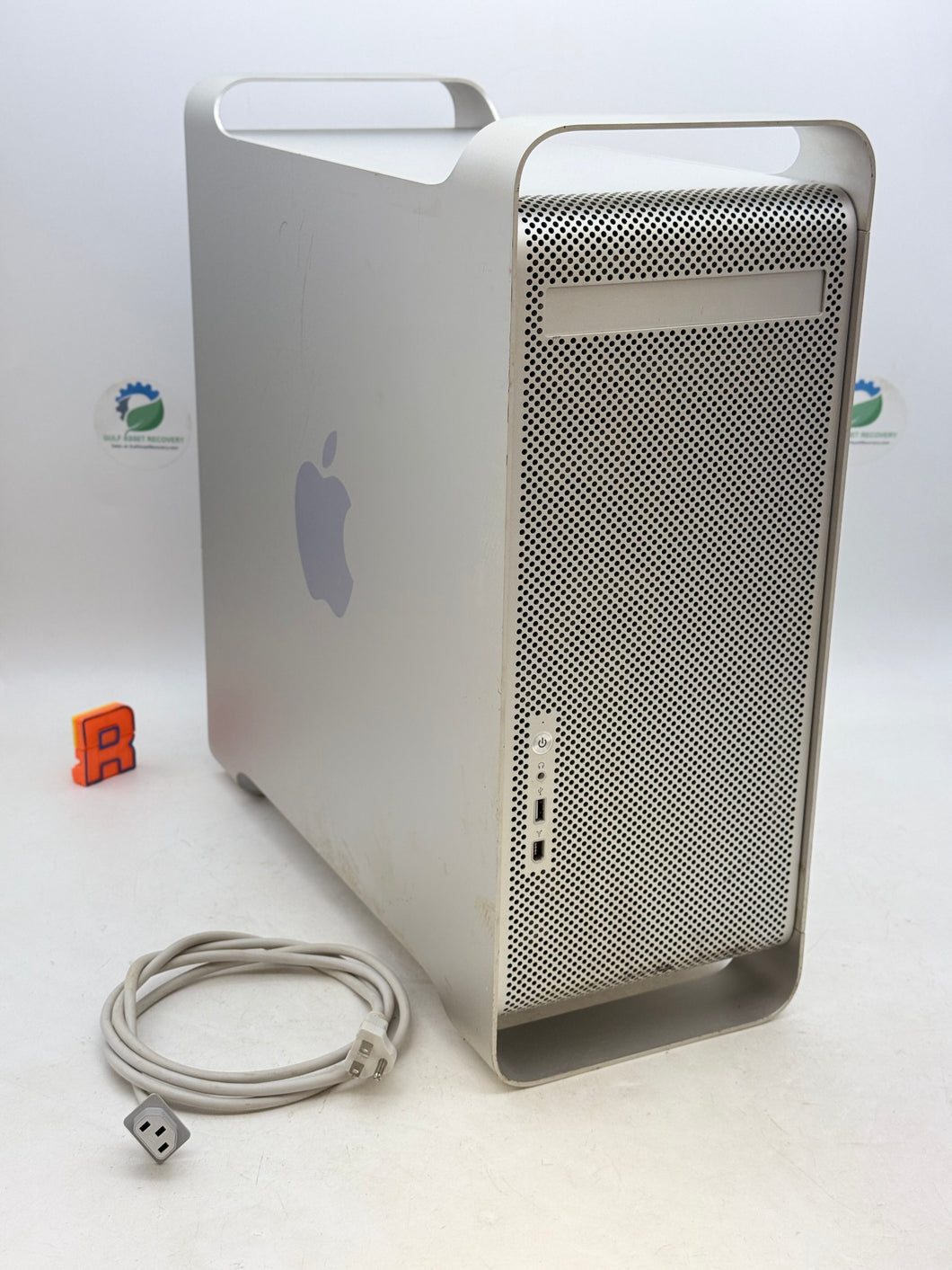 Apple Power Mac G5 A1047 1.6GHz PowerPC G5 80GB HDD 256MB RAM nVidia GeForce FX 5200 (Used)