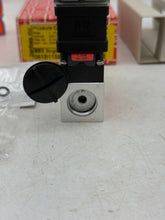 Load image into Gallery viewer, Danfoss 061B110866 MBC 5100 Pressure Switch, 1-10 BAR (New)