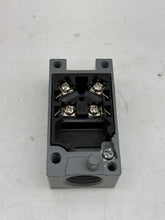 Load image into Gallery viewer, Eaton Cutler-Hammer E51RN Inductive Proximity Sensor Receptacle (No Box)