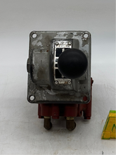 Load image into Gallery viewer, Wabco American Standard Rexroth R431002823 P50970-1 HD-2-FX Controlair Valve (Used)