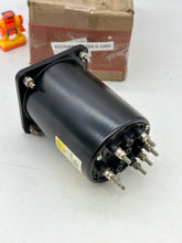 Load image into Gallery viewer, Crompton 077-218LA-QQSS-C6 Kilovars AC Meter, 0-1000Kilovars, Calibrated 11.15.22 (Used)