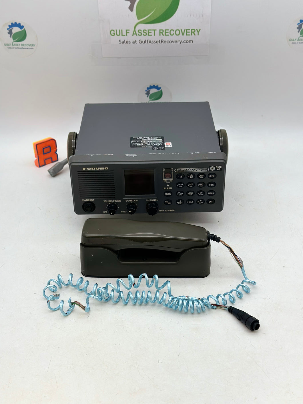 Furuno FM-8800S VHF Radiotelephone w/ HS-2003 Handset (For Parts)