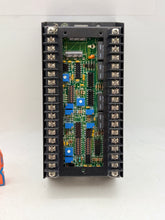 Load image into Gallery viewer, Dynalco SST2400H-1 SST-2000H Speed Switch/Transmitter (Used)