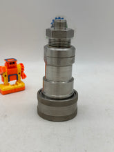 Load image into Gallery viewer, Parker SH8-62 Quick Coupler, Stainless Steel, 1&quot; FNPT w/ Swagelok Reducer (Used)