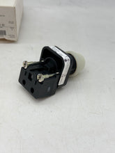 Load image into Gallery viewer, Allen-Bradley 800H-QRH2W 30mm Pilot Light, White, 800H PB (New)