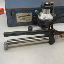 Load image into Gallery viewer, Swagelok 1610 Series 1" Hydraulic Swaging Unit (Used)