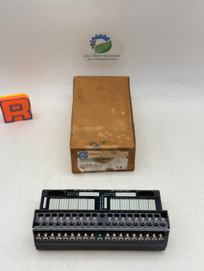 GE Fanuc IC670CHS001E I/O Base Terminal Block w/ Barrier Style Terminals (Open Box)