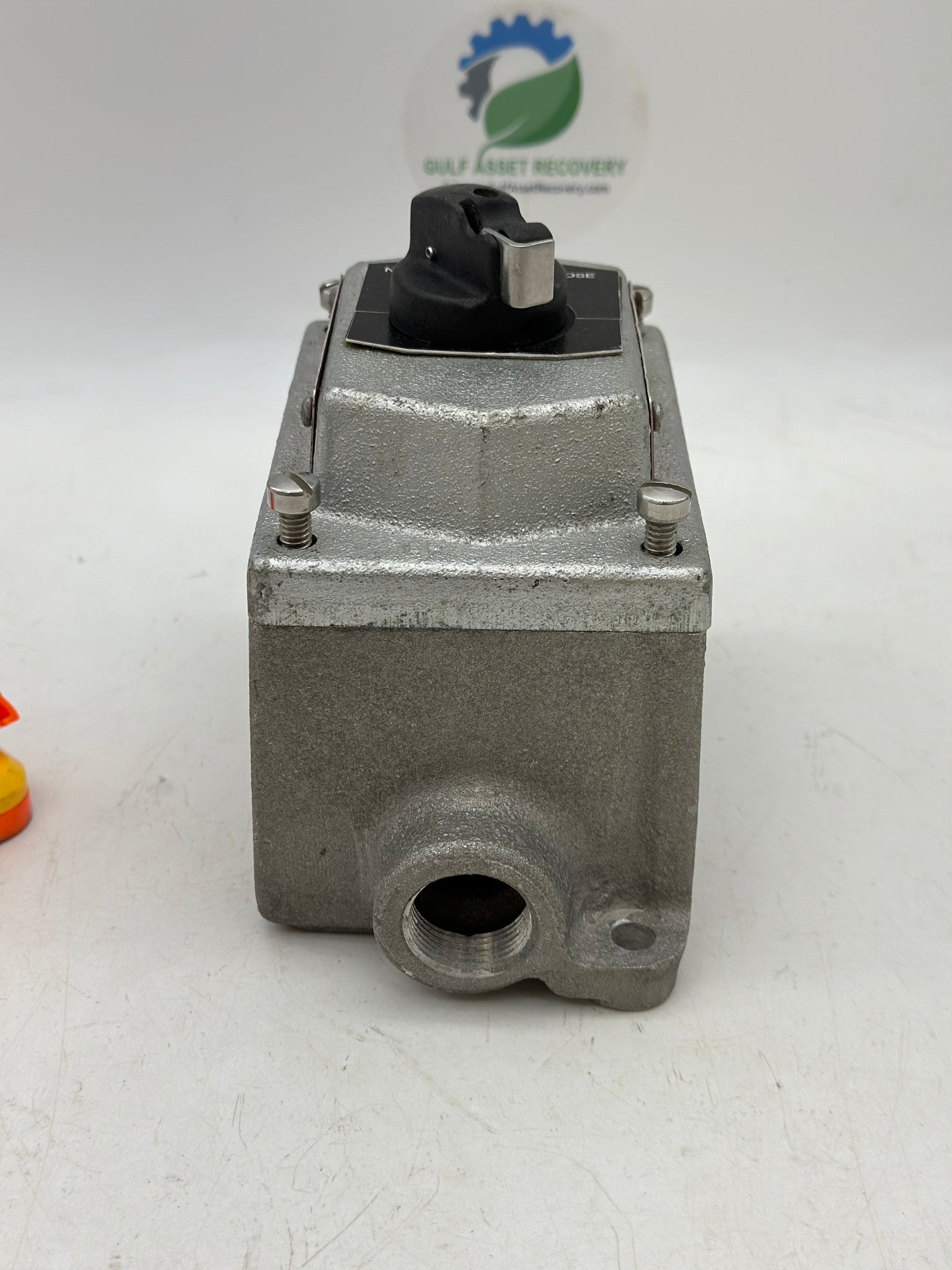 Eaton Crouse-Hinds DSD923 Ex. Proof Front Op. Select Switch