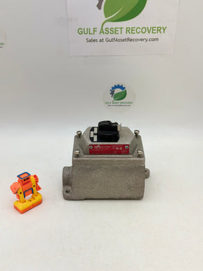 Eaton Crouse-Hinds DSD925-SA Ex. Proof Front Op. Select Switch w/ Body (Used)