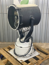 Load image into Gallery viewer, Carlisle &amp; Finch XC9849-R5 19&quot; Xenon Searchlight 1000W (Used)