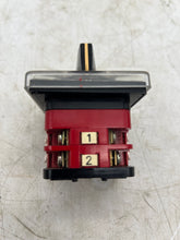 Load image into Gallery viewer, Virlux O1ME 7721 Cam Switch 500V *Lot of (2)* (Used)