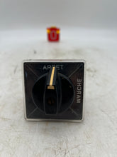 Load image into Gallery viewer, Virlux O1ME 7721 Cam Switch 500V *Lot of (2)* (Used)