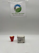 Load image into Gallery viewer, Burndy 50238R YA25TC38 Compression Terminal, 1/0 AWG, *Box of (10)* (Open Box)