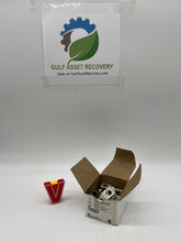 Load image into Gallery viewer, Burndy 518244 YA26L6BOX Compression Terminal, 2/0 AWG, *Box of (15)* (Open Box)