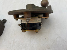 Load image into Gallery viewer, Cooper Crouse-Hinds Pauluhn 833 General Alarm Switch (Used-No Gasket)