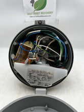 Load image into Gallery viewer, Eaton Crouse-Hinds Champ VMVSJ070GP/120-IR Luminaire, Stanchion Mount (Used)