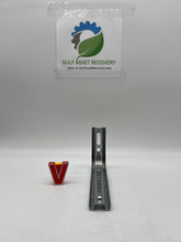 Load image into Gallery viewer, Eaton 8-L-BRKT B-Line Series 8&quot; L Bracket HD, 316 SS *Box of (49)* (Open Box)