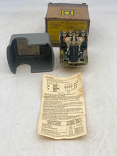 Load image into Gallery viewer, Square D 9013FHG52J59 Pumptrol Pressure Switch (New)