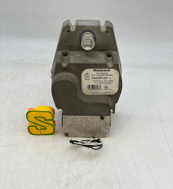 Honeywell MS4209F1007 Two Position Direct Couple Actuator 120VAC 0.25A (Used)