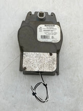 Load image into Gallery viewer, Honeywell MS4209F1007 Two Position Direct Couple Actuator 120VAC 0.25A (Used)