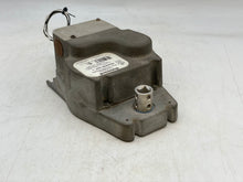 Load image into Gallery viewer, Honeywell MS4209F1007 Two Position Direct Couple Actuator 120VAC 0.25A (Used)