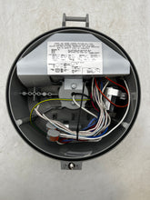 Load image into Gallery viewer, Eaton Crouse-Hinds Champ VMVS2A070GP/120 Luminaire, Pendant Mount (Open Box)