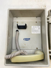 Load image into Gallery viewer, GAI-Tronics 701-302 Handset/Speaker Telecom Amplifier w/ 733-001 Enclosure (Used)