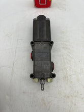 Load image into Gallery viewer, Rexroth R431007847 PD20031 Pilot Air Valve 1/4” Type D (Open Box)