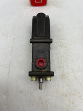 Load image into Gallery viewer, Rexroth R431007847 PD20031 Pilot Air Valve 1/4” Type D (Open Box)