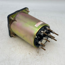 Load image into Gallery viewer, Yokogawa 103281900KVAR 103281 AC Kilovars Panel Meter, 0-900 Kilovars (Used)