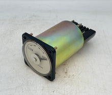 Load image into Gallery viewer, Yokogawa 106452AAAA7 AB40 Synchroscope Panel Meter, Slow/Fast (Used)