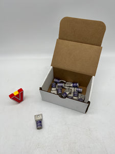 Burndy 502831 YA28L2 Compression Terminal, 4/0 AWG CU, *Lot of (10)* (No Box)