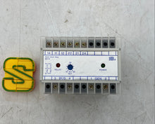 Load image into Gallery viewer, Basler Electric 9319100101 BE3-25-1A1N5 Synch Check Relay (Used)