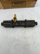 Load image into Gallery viewer, Rexroth R431007961 PD020043-1010 Pilotair Manual Air Control Valve (Rebuilt)