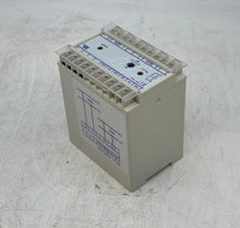 Load image into Gallery viewer, Basler Electric 9319100101 BE3-25-1A1N5 Synch Check Relay (Used)