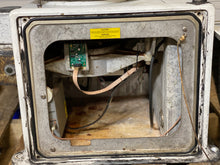 Load image into Gallery viewer, Sperry Marine 65830MHR-6B S-Band Radar Turning Unit w/ 30kW Transceiver (For Parts-Array Removed)