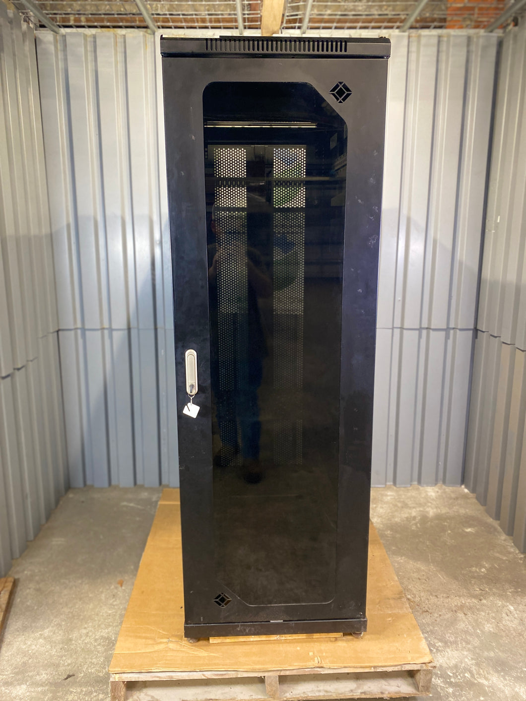 Black Box RM2430A Select Server Cabinet 19”, 38U w/ Tempered Glass Door (Used)