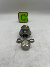Load image into Gallery viewer, Parker 8MSC16N-316 A-LOK Male Connector, 1/2" Tube OD x 1" NPT, *Box of (5)* (Open Box)