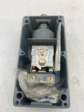 Load image into Gallery viewer, Allen Bradley 836-C2J Pressure Switch 10 PSI Type 4 &amp; 13 Al Enclosure (No Box)