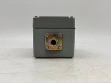 Load image into Gallery viewer, Allen Bradley 836-C2J Pressure Switch 10 PSI Type 4 &amp; 13 Al Enclosure (No Box)