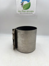 Load image into Gallery viewer, Smith Blair 2610006630700 Repair Clamp For 6" Pipe, 7.5" W (Used)