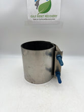 Load image into Gallery viewer, Smith Blair 2610006630700 Repair Clamp For 6" Pipe, 7.5" Width (Open Box)