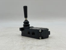 Load image into Gallery viewer, Parker 524831000 Manual Air Control Valve Switch (Used)