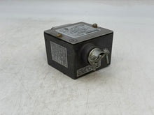 Load image into Gallery viewer, Barksdale E1H-H90 Pressure Actuated Switch (Used)