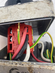 Bestell 305280 V2N W-G32/9-D-MSS Switch (Used)