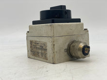 Load image into Gallery viewer, Bestell 305280 V2N W-G32/9-D-MSS Switch (Used)